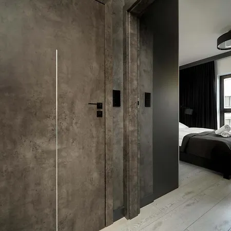 Apartment Stylish With Parking By Renters Breslau