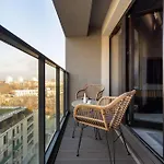 Stylish With Parking By Renters Lejlighed *