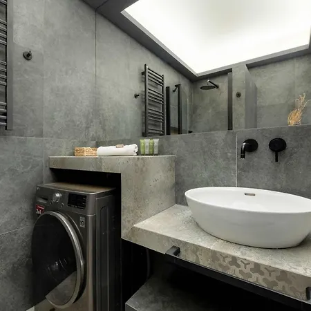 Stylish With Parking By Renters * Вроцлав