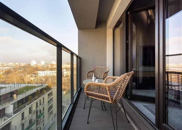 Stylish With Parking By Renters Appartement *