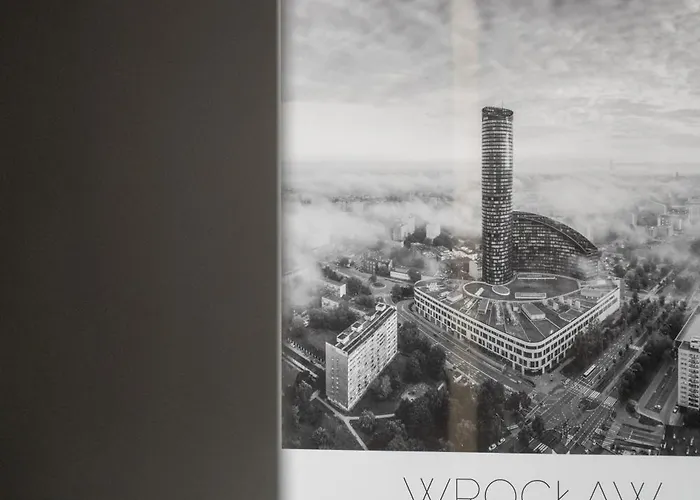 Stylish With Parking By Renters Appartement *